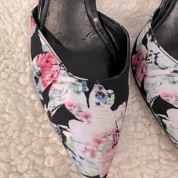 White House Black Market Women’s Size US 5 1/2 Leather Outsole Floral Slingback - Picture 5 of 11